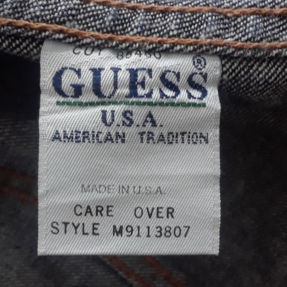 TAKE 1/2 OFF VINTAGE AUTHENTIC GUESS DENIM JACKET - Picture 15 of 16